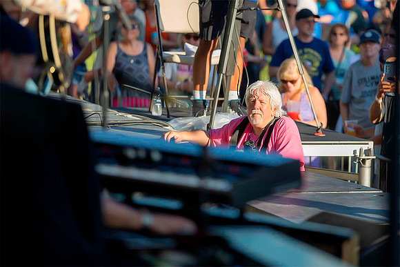 Chip in the Pit