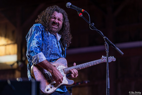 Tab Benoit
